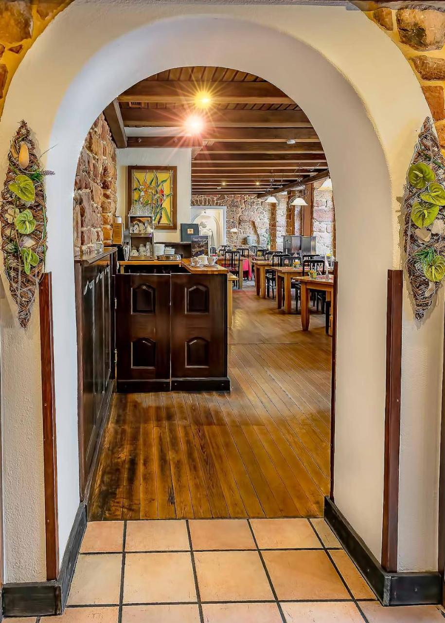 Hotel Wirtshaus Zum Pferdemarkt Saarburg Esterno foto