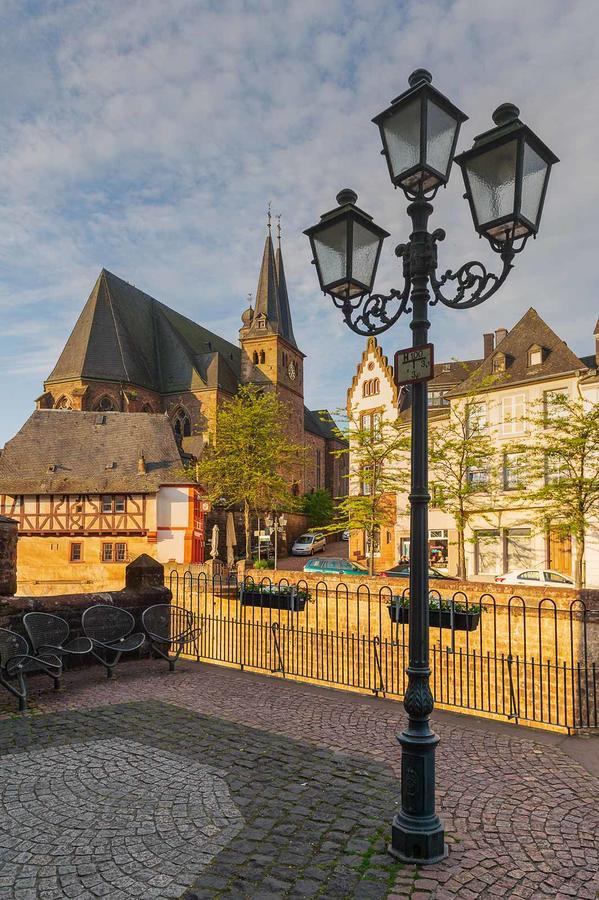 Hotel Wirtshaus Zum Pferdemarkt Saarburg Esterno foto